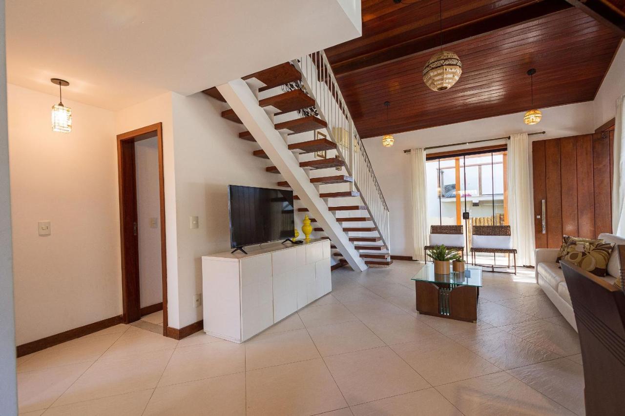 Casa Espetacular Entre Geriba E Ferradurinha - Wifi 200Mb - Piscina Do Codominio - 700 M Da Praia - Garagem - 4 Suites - Area Gourmet Privativa - Cozinha Equipada - Area Kids - Portaria 24H - Ar Condicionado Armacao dos Buzios Luaran gambar