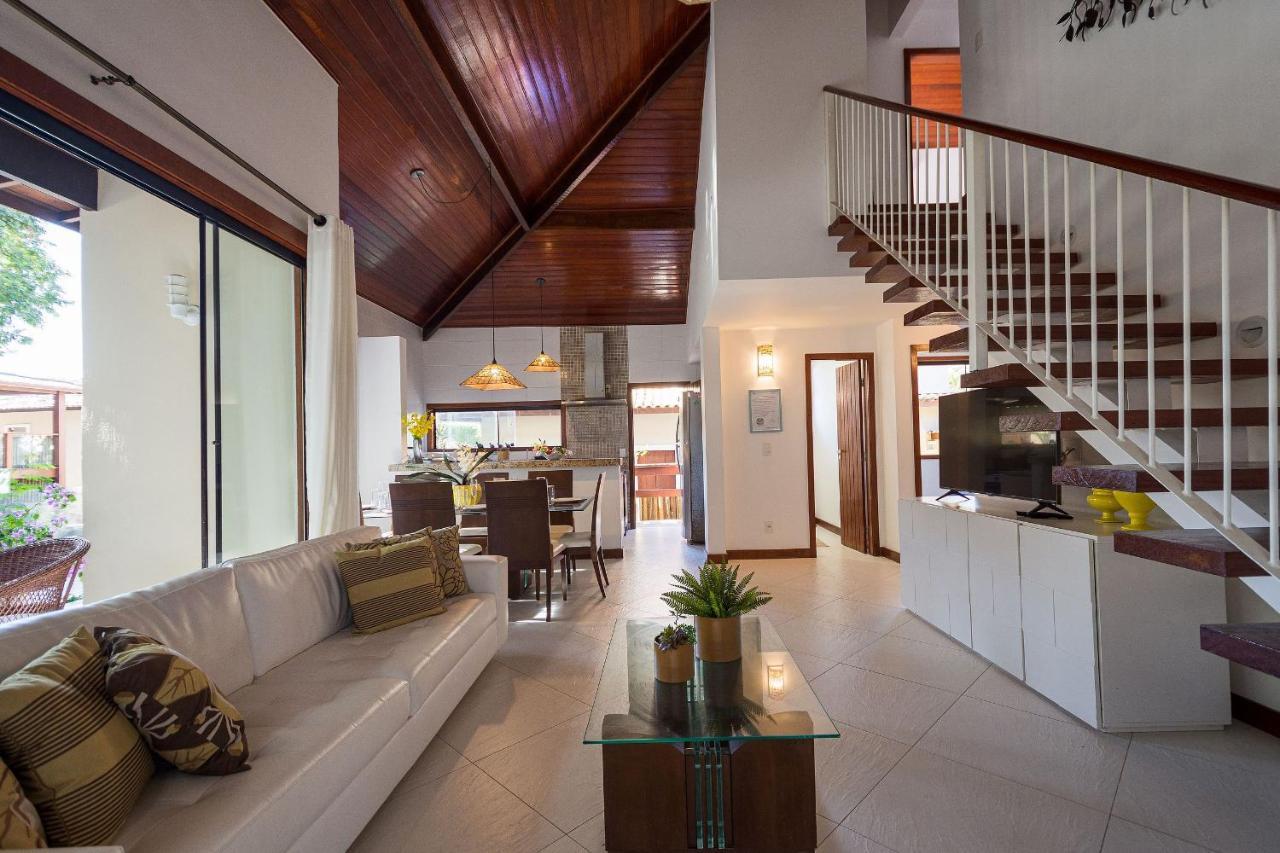 Casa Espetacular Entre Geriba E Ferradurinha - Wifi 200Mb - Piscina Do Codominio - 700 M Da Praia - Garagem - 4 Suites - Area Gourmet Privativa - Cozinha Equipada - Area Kids - Portaria 24H - Ar Condicionado Armacao dos Buzios Luaran gambar